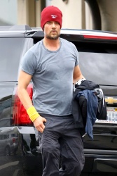 Josh Duhamel - looked determined on Monday morning as he head into a CircuitWorks class in Santa Monica - March 2, 2015 - 17xHQ OtPhl4RX
