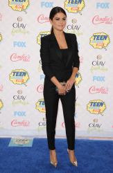 Selena Gomez - At the FOX's 2014 Teen Choice Awards, August 10, 2014 - 393xHQ PseuhS9Q