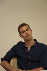 Theo James - Divergent press conference portraits by Herve Tropea (Los Angeles, Beverly Hills, March 8, 2014) - 7xHQ Q29xCwhd