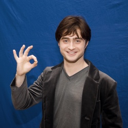 Daniel Radcliffe - "Harry Potter and the Deathly Hallows. Part 1" press conference portraits by Armando Gallo (Los Angeles, November 13, 2010) - 7xHQ Qp7ZNXf7