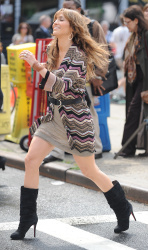 Jennifer Lopez - On the set of The Back-Up Plan in NYC (16.07.2009) - 120xHQ R7xlTwCz