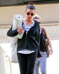Lea Michele - leaving a yoga class in Hollywood, February 2, 2015 - 43xHQ Si9k6upJ