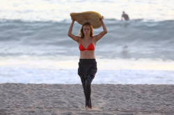 Cara Delevingne - Photoshoot candids in Malibu, 9 января 2015 (133xHQ) VhLLgJYc