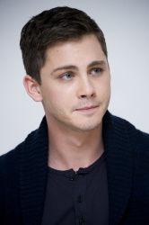 Logan Lerman - Noah press conference portraits by Magnus Sundholm (Beverly Hills, March 24, 2014) - 14xHQ XcP9MtPW