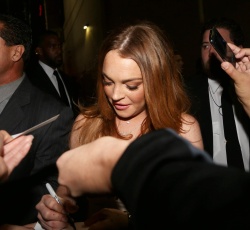 Lindsay Lohan - arriving to 'Jimmy Kimmel Live!' in Hollywood, February 3, 2015 - 39xHQ XkSlN9J0