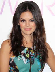 Rachel Bilson - attends the 2014 People's Choice Awards nominations announcement held at The Paley Center for Media on November 5, 2013 in Beverly Hills, California - 76xHQ YWaoyJUK